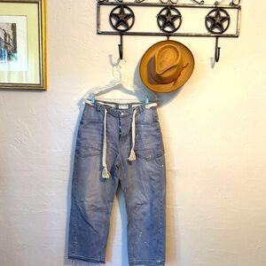 We The Free Moxie Light Grey Jeans size 29